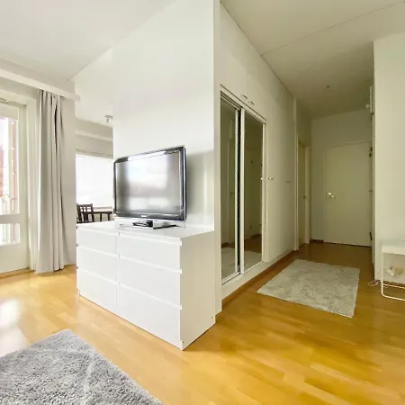 City Home Finland Centrum Laukontori - Spacious Apartment With Own Sauna, One Bedroom, Furnished Balcony And Great Location Apartman Tampere
